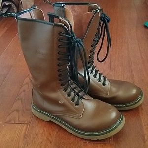 Vegan combat style boots